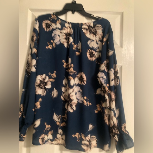 MAURICES PLUS Floral Blouse - Picture 2 of 5